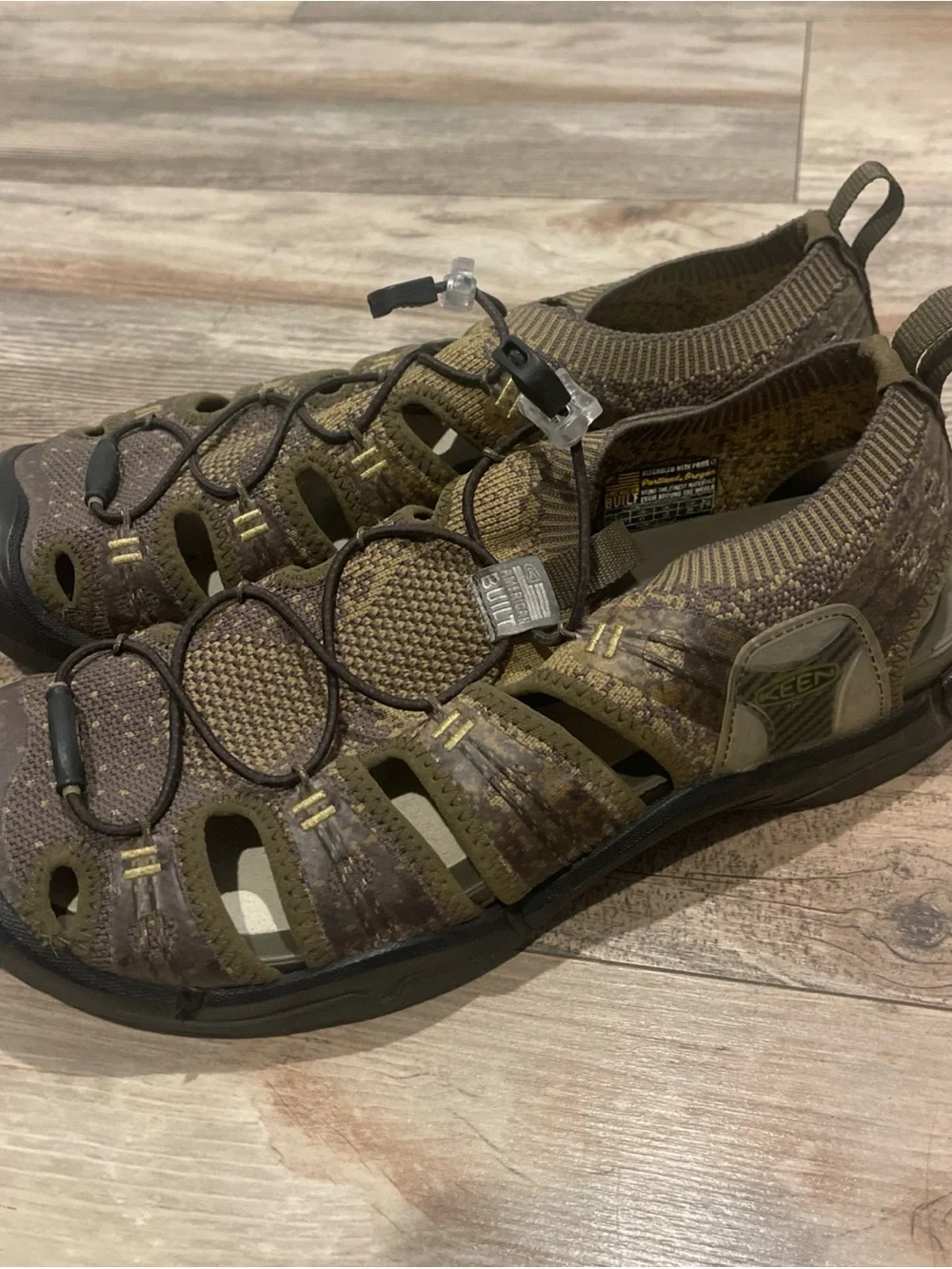 Keen EvoFit One Waterproof Sport Sandals Mens 11 Olive Green Camo Bungee Cord